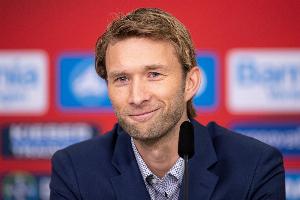 杏彩体育平台-药厂总监：只要冠军没确定就还有机会，维尔茨复出会让我们变更好