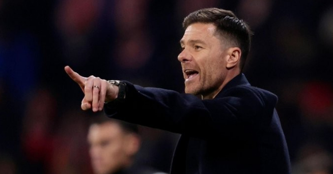 正式下课，阿隆索退出，皇马官宣，原因曝光，获赔违约金曝光|哈维·阿隆索|阿韦洛亚|皇家马德里|巴塞罗那|阿隆-皮埃尔_新浪体育_新浪新闻